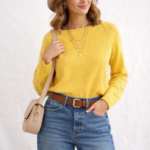 Yellow Knit Sweater, Creew Neck, Sort Femenine,Vibrant, Timless Look, Winter
